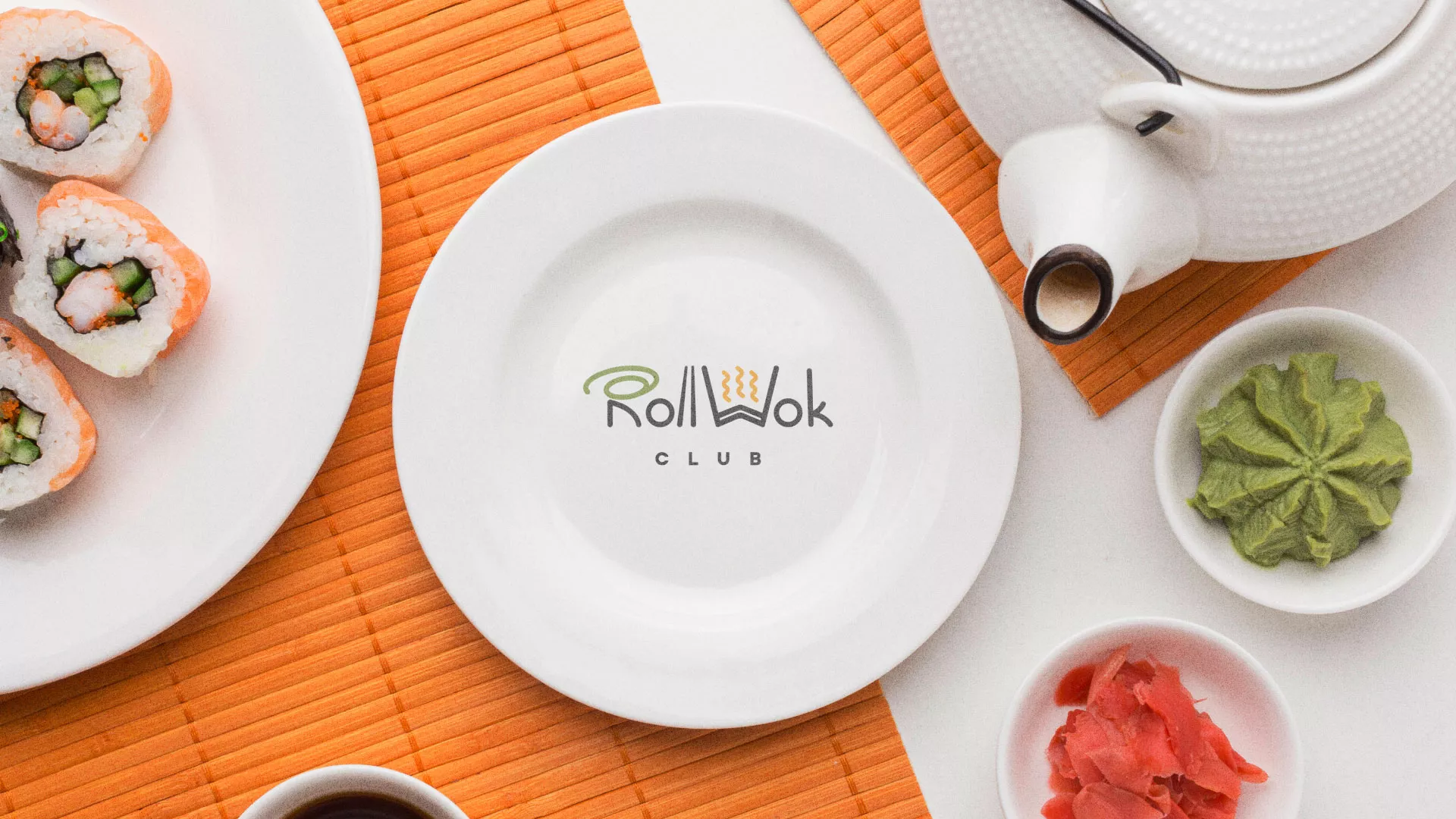 Разработка логотипа и фирменного стиля суши-бара «Roll Wok Club» в Ярцево